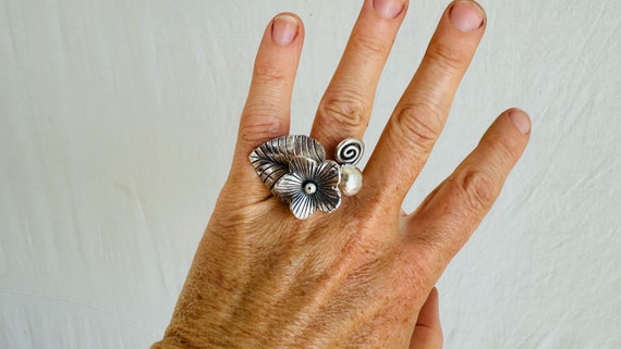 Silver Flower Ring. Adjustable. 0658 - image 2