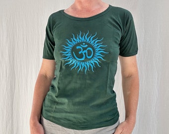 Indien. Yoga-T-Shirt. Siebdruck. Handgefärbt. Senfbraun. Größe S.