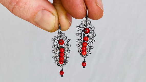 Vintage Oaxacan Filigree Earrings. Coral & Silver… - image 1