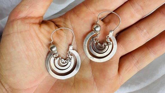 Sterling Oaxacan Earrings. Traditional Design. Sterling Silver. Oaxaca, Mexico. AP-174