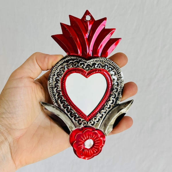Hojalata Tin Mexican Hearts. Mirror.