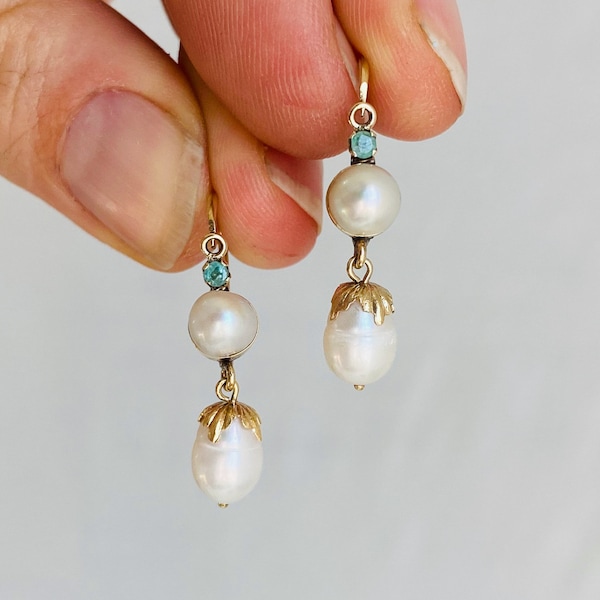 Vintage Ecuadorian Gold Earrings With Pearls. 18kt. 0395