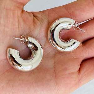 Fat Hoop Earrings. Sterling Silver. Atelier Aadya. 0318