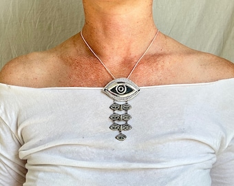 Eye Milagro Pendant Necklace. Mexico. Sterling Silver. 2030
