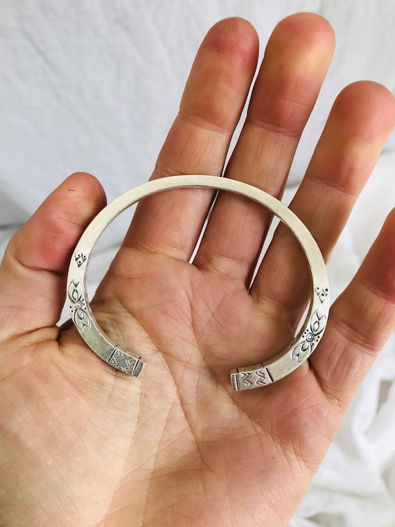 Sterling Silver Bangle from the Karen Hill Tribe. 