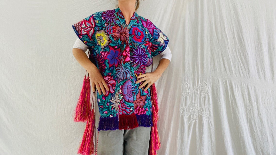 Vintage Zinacantan Poncho. Hand-woven & Embroidered. - Etsy