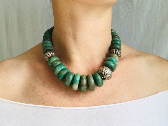 Natural Jade Bead Choker Necklace