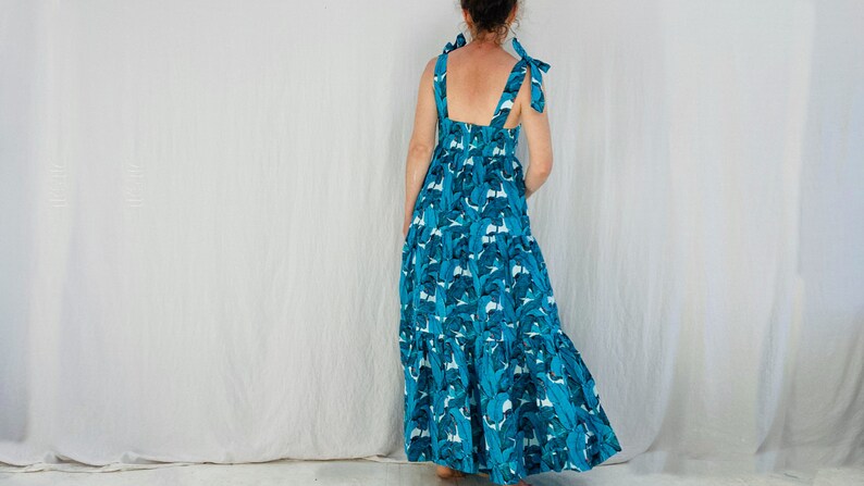 Fantastic Block Print Maxi Dress. Banana Leaf Print imagem 4