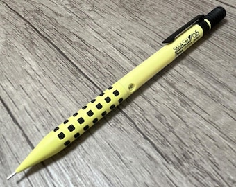✏️ぺんてる 鉛筆 ブラックポリマー999 芯硬度3B【超稀少品
