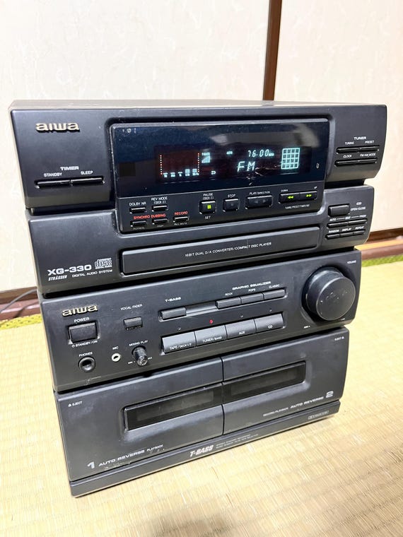 Vintage Aiwa Stereo System XG-330 | Tuner Working (CD & Cassette