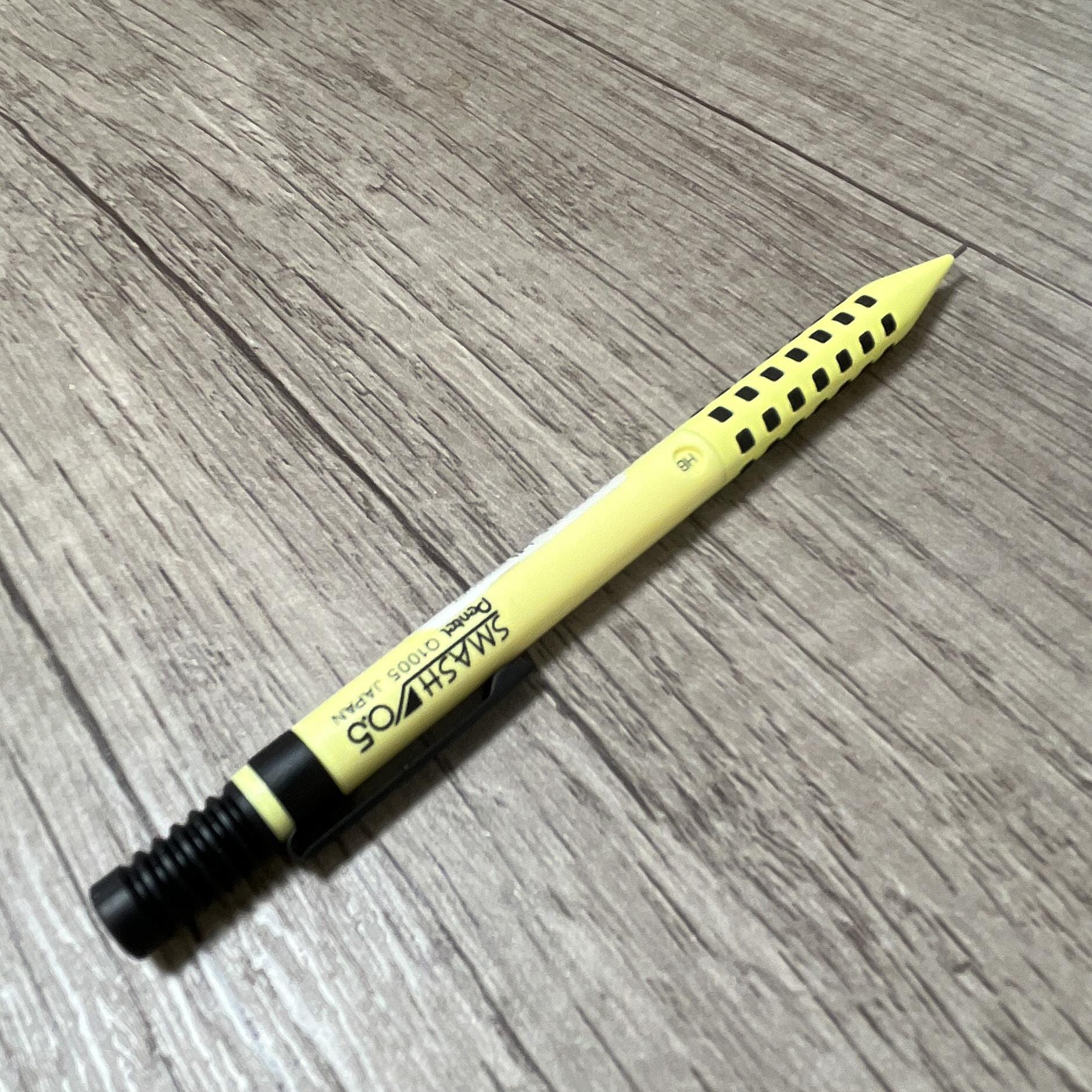 ぺんてる スマッシュ2025 レモンイエロー ロフト限定版 0.5mm シャープ