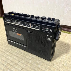 Vintage Sony CF-1160 Radio Cassette Recorder – Cue-Marker, Anti-Rolling, 1976