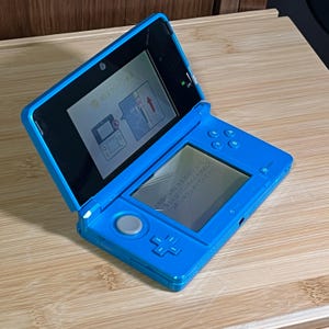 Consola Nintendo 3DS / Azul claro / Modelo japonés / En perfecto estado / Funciona