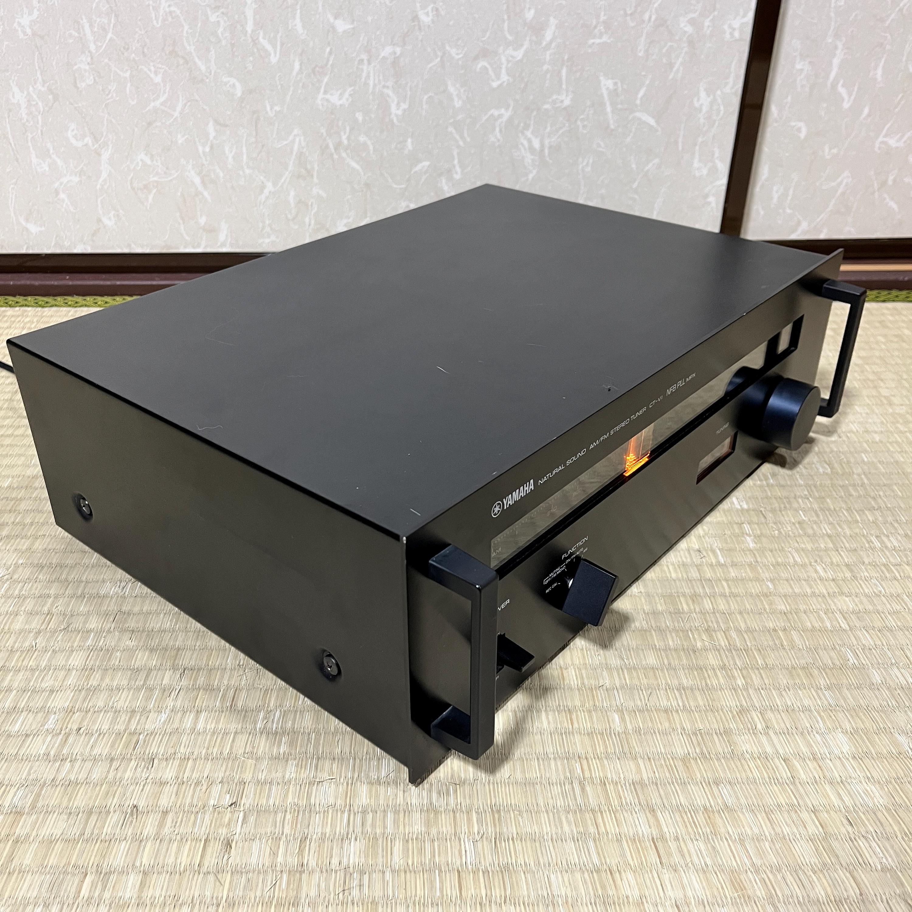 YAMAHA CT-V1 ラジオチューナー YAMAHA CT-V1】ヤマハNFB・PLL・MPX回路を搭載したFM/AMチューナー