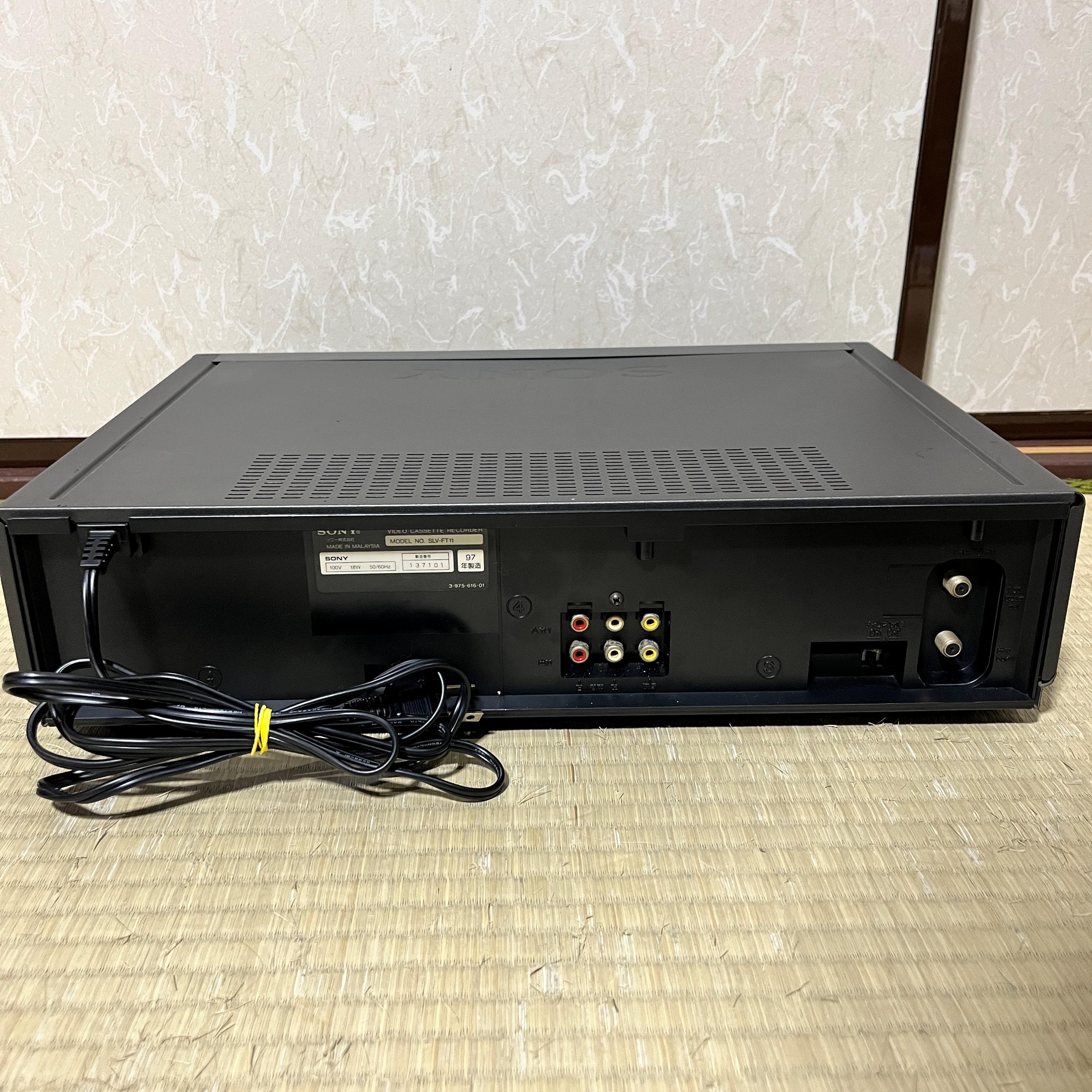 Sony SLV-FT11 VHSビデオデッキレコーダー — 完全に動作するビンテージ