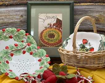 Strawberry snack time! Italian strawberry strainer set, dessert plates, napkin holder, and a vintage baking print round out this set