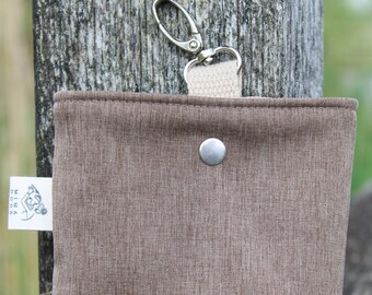 Leckerlibeutel • Hundetraining • Leckerlitasche • abwischbar • taupe • beige • Softshell