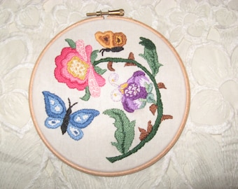 Colonial Hand Embroidered Floral Hoop Wall Art