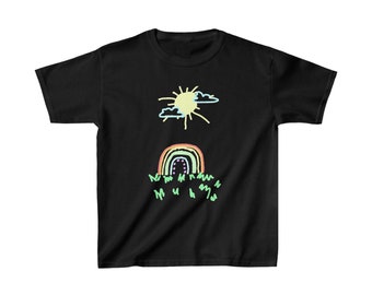 Kinder T-shirt regenboog over weide met zon en wolken