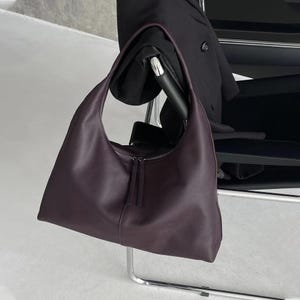 Große Leder Umhängetasche, Minimalistische Hobo Tasche, Leder Tragetasche, Lässige Unterarm Pendlertasche