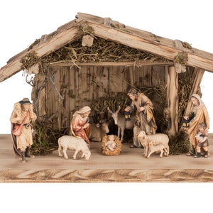11-piece wooden nativity scene figurine set with hut