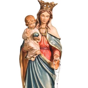 Madonna del Rosario statue, wooden sculpture from Val Gardena. The statue is carved in maple wood and hand painted