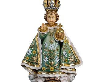 Estatua del Jesús Verde de Praga, escultura de madera procedente de Val Gardena. El Jesús está tallado en madera de arce y pintado a mano.