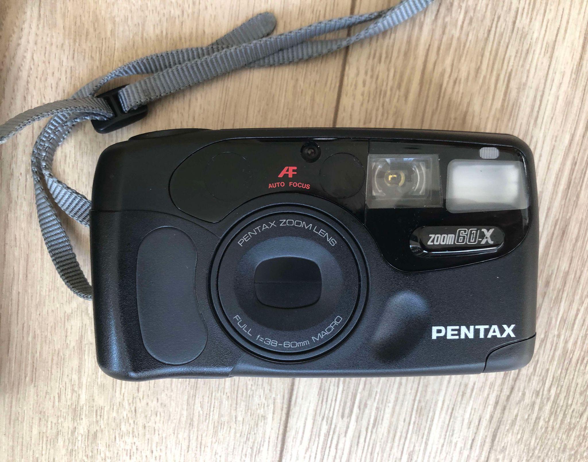 ヴィンテージ ペンタックス ズーム 60-X：35mmフィルムカメラ（革製