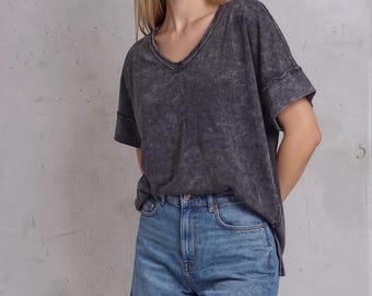 Oversized V-Neck Tee Mineral Wash - Made in USA