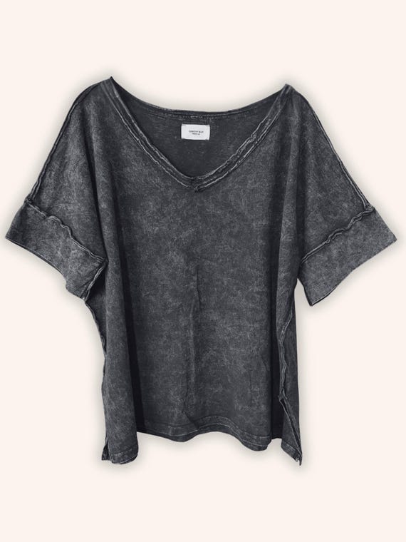 Oversized V-Neck Tee Mineral Wash - Made in USA