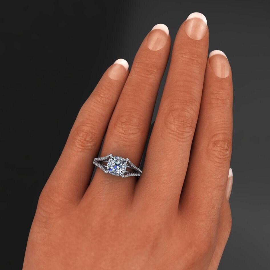 HARPER RING 3.05 CARAT OVAL