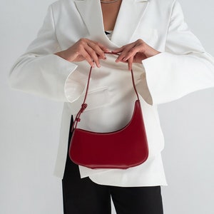 Minimal Style Shoulder Bag, Halfmoon Handbags, Smooth Leather Tote Bags