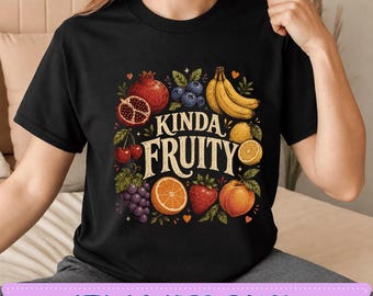 Kinda Fruity Lil Fruity PNG-shirtontwerp, retro LGBTQ-T-shirt PNG, Gay Pride-fruit-T-shirt, lesbisch T-shirtontwerp, direct te downloaden
