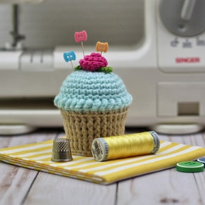 Cupcake Pincushion / Cupcake Pin Cushion / Crocheted Cupcake Mint