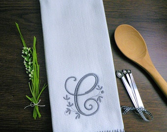 Serviette de cuisine monogrammée grise, décoration intérieure grise