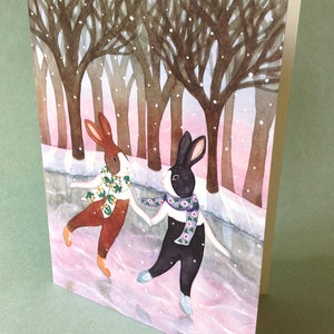 2 CARTÕES - A042 DANÇA DE INVERNO / 5 x 7 Notecards / cartão de férias / cartão de natal / cartão de inverno / coelhos / neve / coelhinhos / patinação no gelo