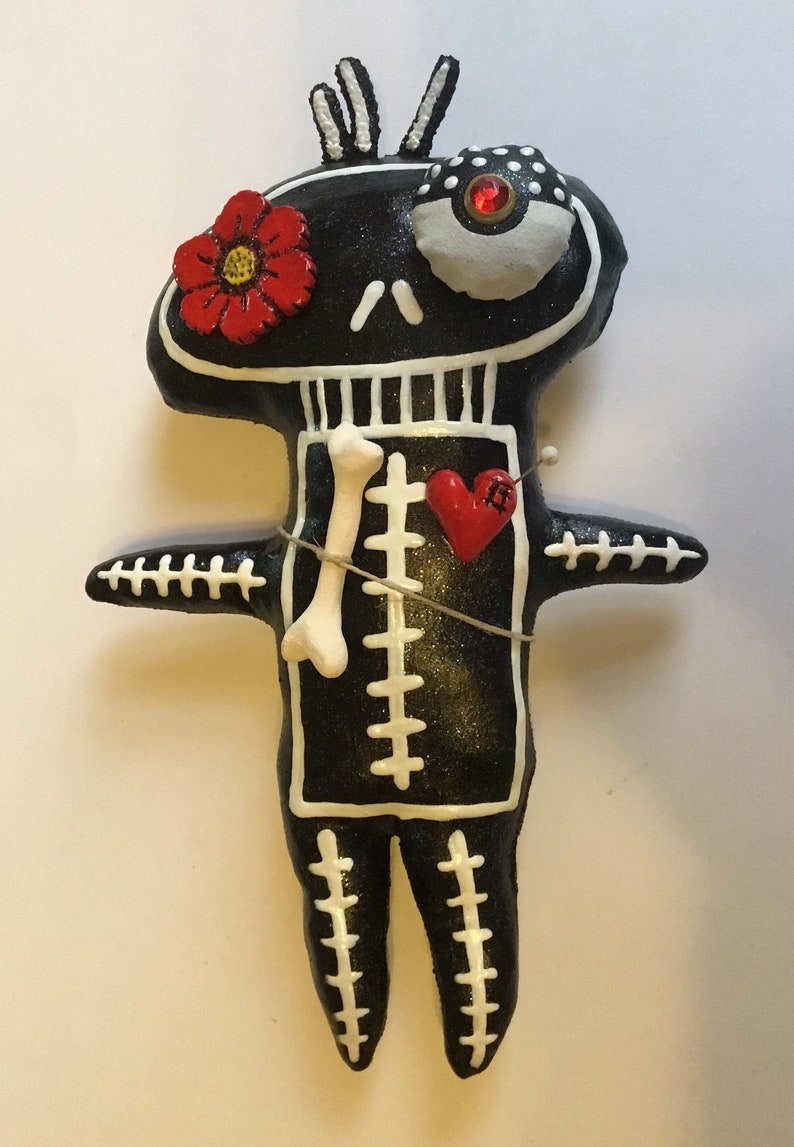 nola voodoo string dolls