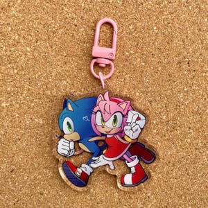 Sonic Charm: Amy and Sonic