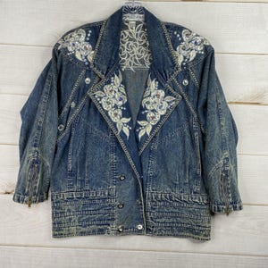 Vintage Womens Denim Jacket Sz L Embroidered Studded Bedazzled Jeweled Classic