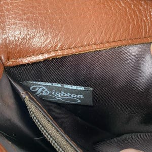VTG Brighton sac à main organisateur portefeuille en cuir gaufré croco marron des années 90 image 8
