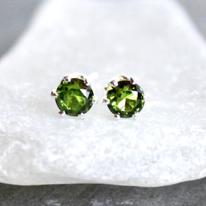 4mm Peridot Birthstone Earrings Sterling Silver, August Birthstone, 16th Wedding Anniversary, Gift For Bridesmaids, Homecoming Prom Jewelry