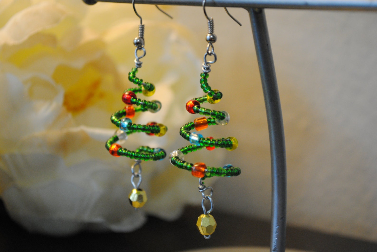 Spiral Christmas Tree Earrings Glass Beaded Holiday Jewelry Etsy