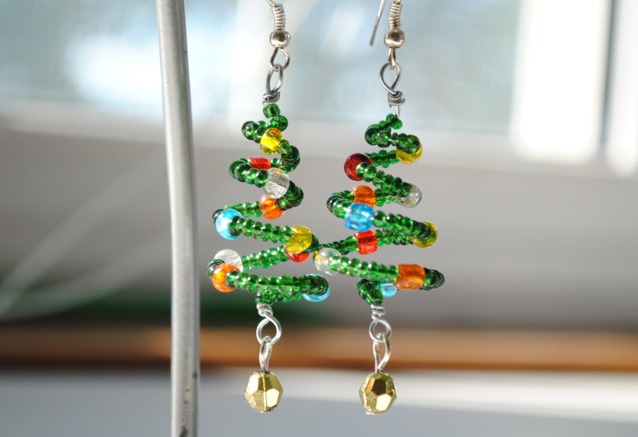 Spiral Christmas Tree Earrings Glass Beaded Holiday Jewelry Etsy