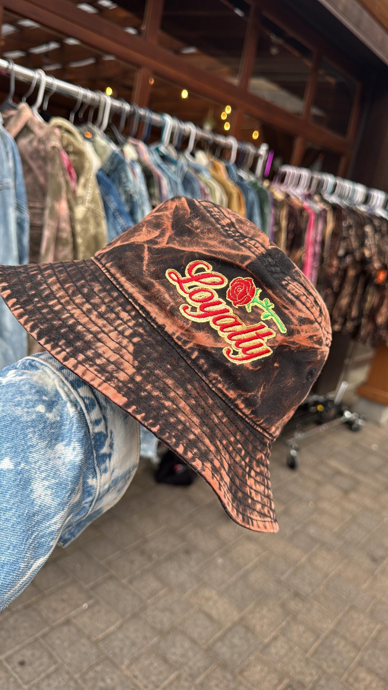 ILLEDIT FLOWER ARTWORK BUCKET HAT バケハ Paint flower(Rose) + Cat Bucket Hat Artistic #mukuan