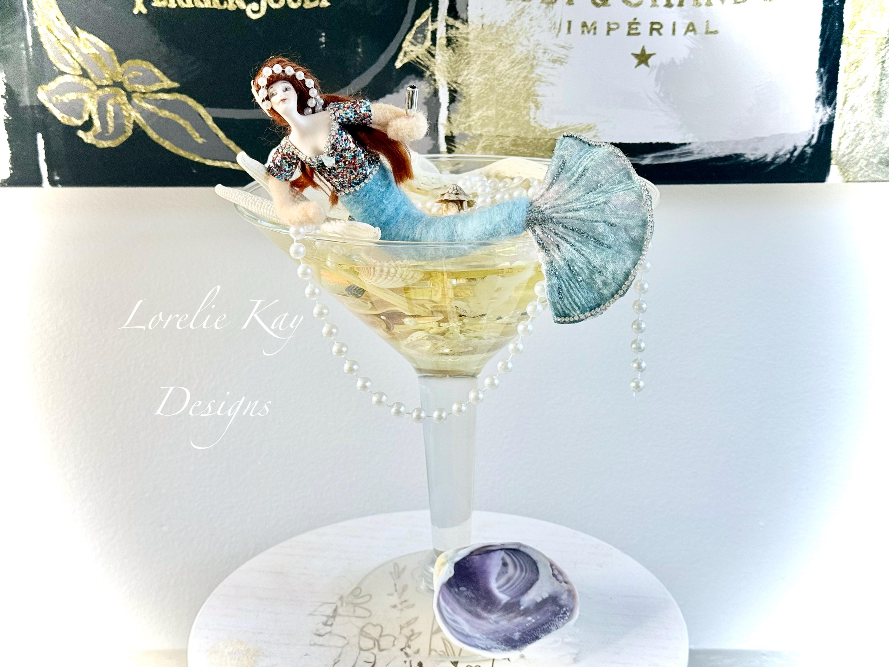 マーメイドShellカクテルオブジェ The Tipsy Mermaid's Martini BIG Martini Glass Resin Ocean With