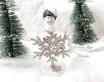 スノーフレーク・イリディセント (シルバープルーフ) 虹色クリスタル クリスタル スノーフレーク ガール アートドール シルバー クリスタル