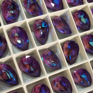 Coppia Swarovski Cristallo Sfaccettato Pera Fantasia Pietra Ultra Viola AB Brillante Royal Melanzane Uva Borgogna Orchidea Prugna Lacrima Lilla Lavanda