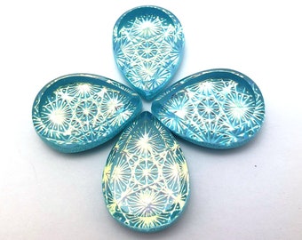 ONE (1) Pressed Glass Spider Web Kaleidoscope Cabochon Cab Ultra Turquoise Rare Custom Coated 18mm 18x13mm Blue Shimmer Pointed Teardrop