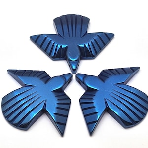 ONE Blue Hematite Bird Fetish Focal Pendant Zuni Style Southwestern Totem Animal Power Balance Grace Eagle Cobalt Falcon Hawk Raven Crow