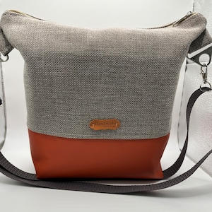 Natural colored shoulder bag